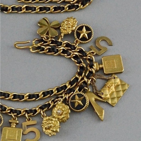Chanel vintage lucky charm chain belt/necklace/bracelet very sought after.​ - Picture 9 of 15